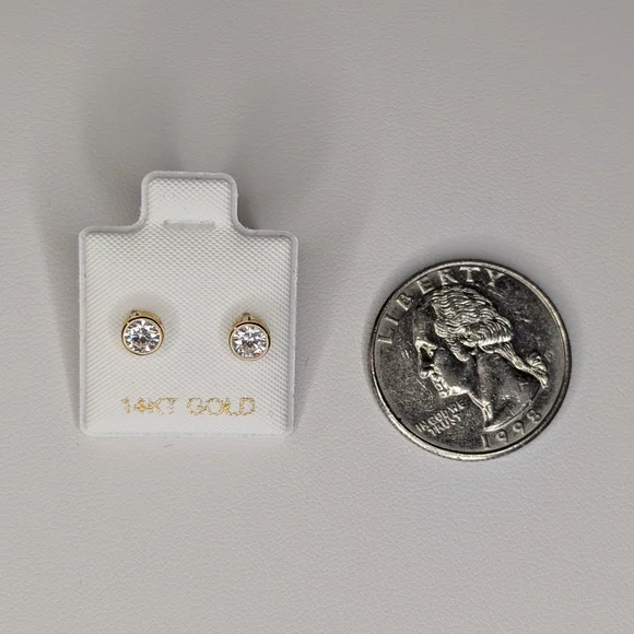 14K Gold Moissanite Earrings - Picture 4 of 4